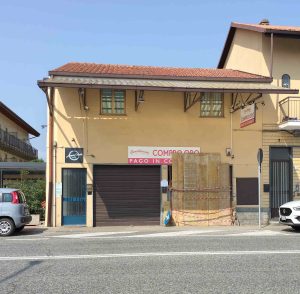 Caselle, tentato furto al compro oro: spaccata fallita da Gioiellissimi
