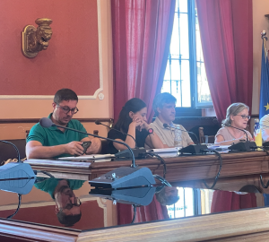 Consiglio comunale Cafasse, Scarano cacciato: “Che il sindaco si scusi”
