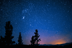 L’universo in una notte: dove ammirare eclissi, stelle e pianeti nelle nostre Valli