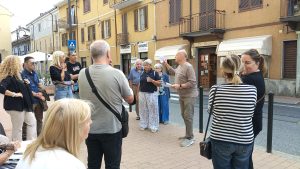 Caselle, comizio improvvisato in pieno centro di Giuseppe Delicati
