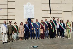 Sindaci schierati a Torino per gli 80 dell’Associazione Nazionale Combattenti e Reduci